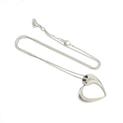 Lot 48 - Karim Rashid for Georg Jensen, a silver Year of the Heart necklace