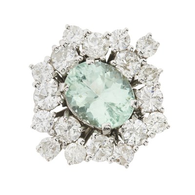 Lot 166 - A tourmaline and diamond cluster ring