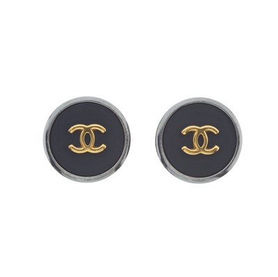 Lot 313 - Chanel, a pair of vintage clip-on earrings.