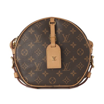 Lot 434 - Louis Vuitton, a monogram Boite Chapeau Souple MM handbag.