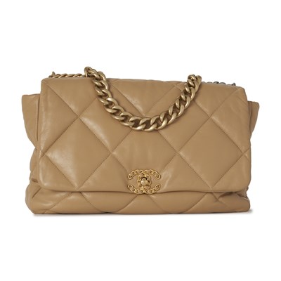 Lot 290 - Chanel, a 19 Maxi Flap handbag.