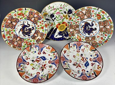 Lot 305 - Early to mid-19th century British porcelain...