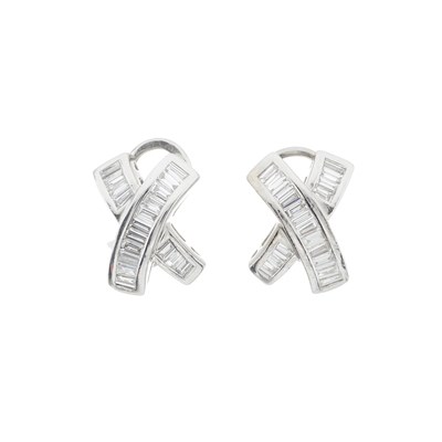 Lot 34 - A pair of platinum diamond cross earrings