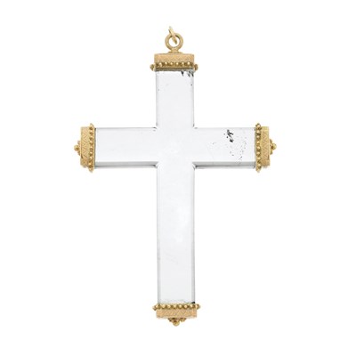 Lot 22 - An early to mid 18th century rock crystal and gold cross pendant