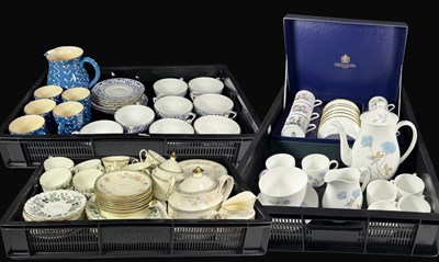 Lot 120 - A boxed set of Royal Worcester Alpine Flowers...