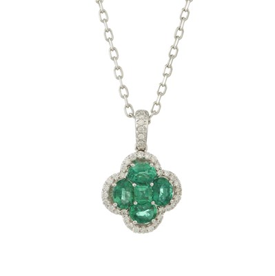 Lot 139 - An 18ct gold emerald and diamond cluster pendant, with chain