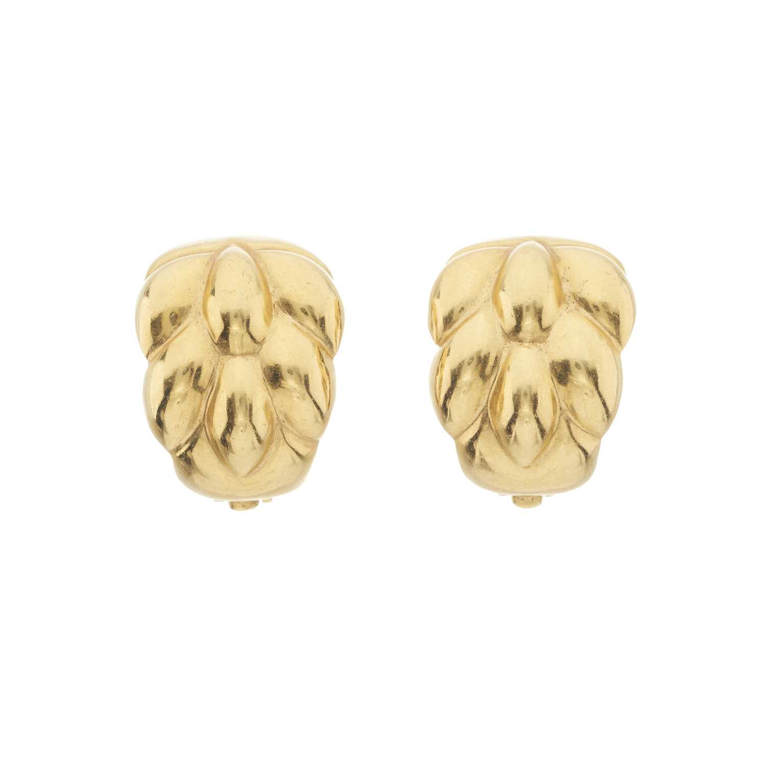 Lot 96 - A pair of 18ct gold clip earrings