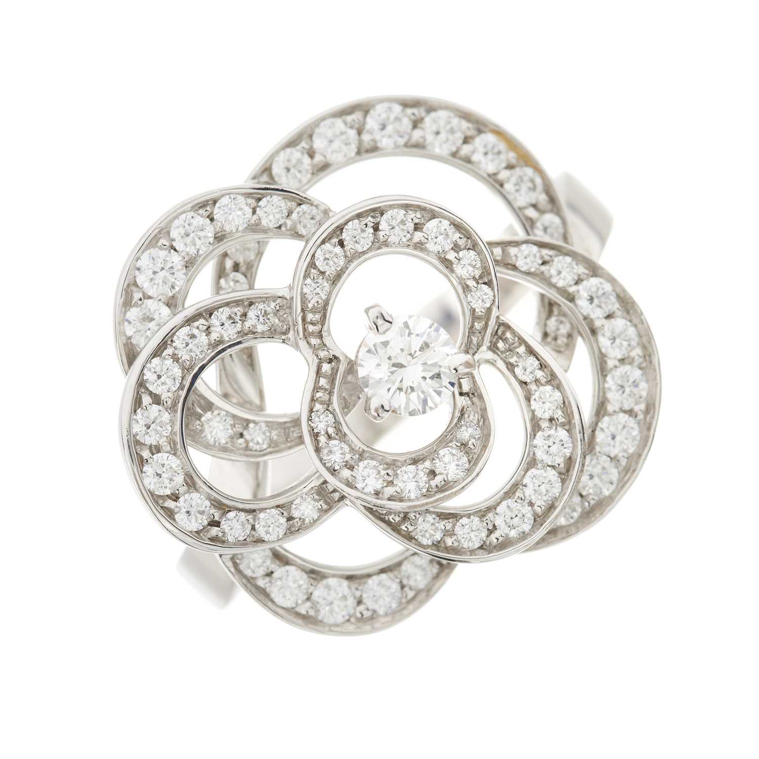 Lot 64 - Chanel, an 18ct gold diamond Fil de Camelia dress ring