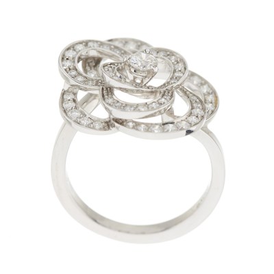 Lot 64 - Chanel, an 18ct gold diamond Fil de Camelia dress ring