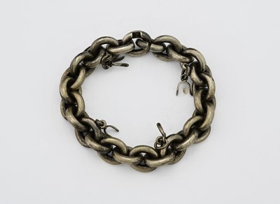 Lot 19 - A silver bracelet