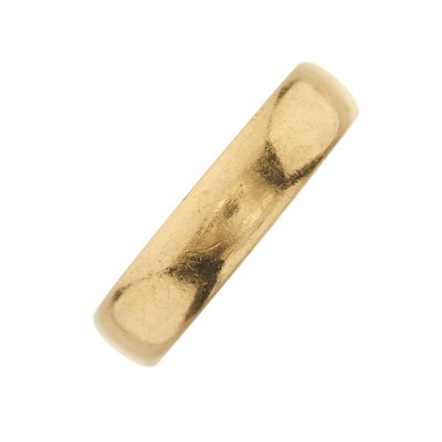 Lot 27 - An early 20th century 22ct gold band ring