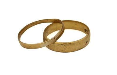 Lot 435 - Two early 19th century 22ct gold band rings