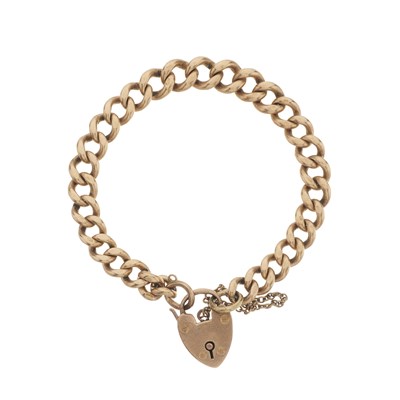 Lot 45 - An Edwardian gold curb-link chain bracelet
