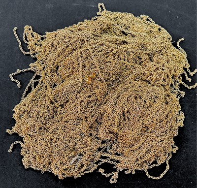 Lot 224 - A large amount of various yellow metal belcher-link chain segments