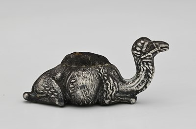 Lot 54 - An Edwardian silver novelty pin cushion, by...