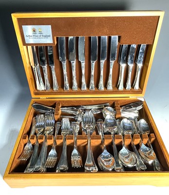 Lot 370 - An Arthur Price silver-plated canteen, 12...