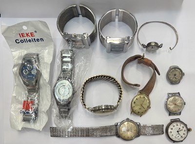 Lot 395 - A selection of watches