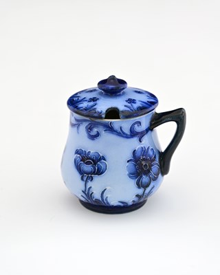 Lot 539 - William Moorcroft for James MacIntyre, a...