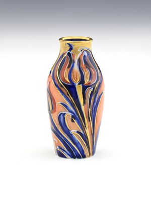 Lot 537 - William Moorcroft for James MacIntyre, a...