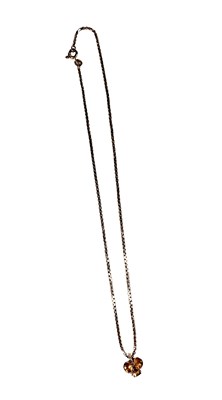 Lot 431 - A gold pendant and chain