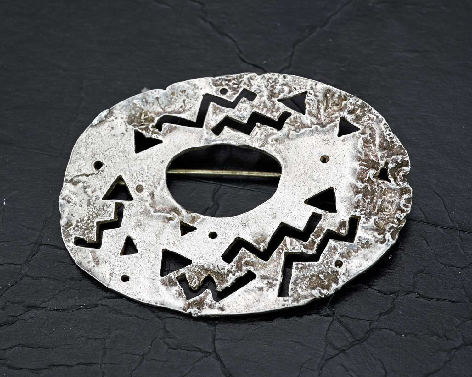 Lot 41 - A Modernist silver brooch, HAB, London 1992,...