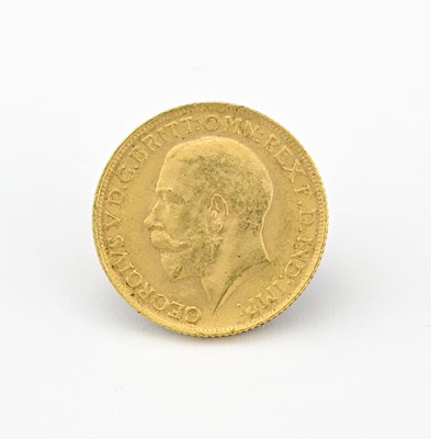 Lot 43 - A George V full sovereign