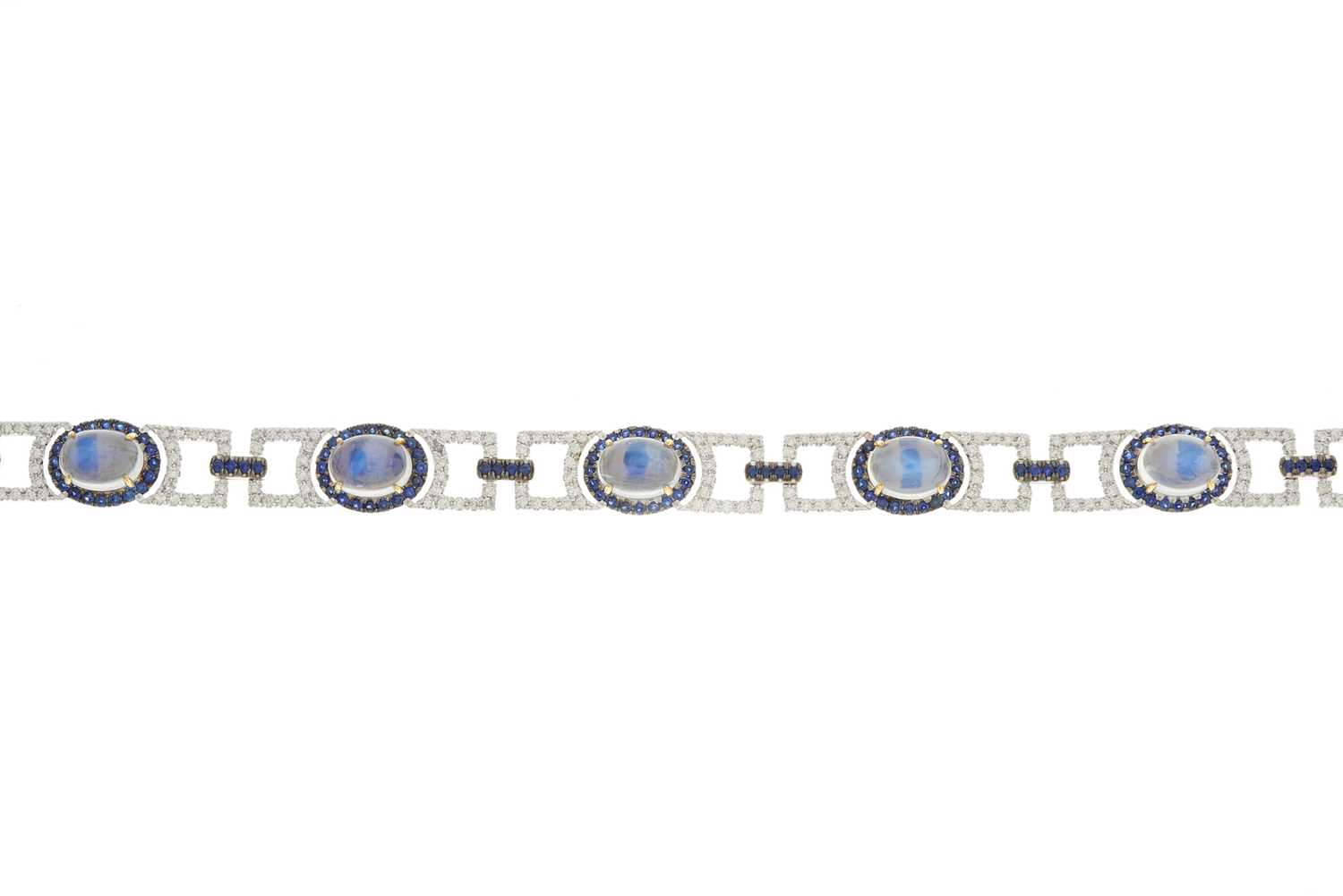 Lot 118 - An 18ct gold moonstone cabochon, sapphire and...
