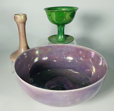 Lot 176 - An assortment of Ruskin lustreware to include...