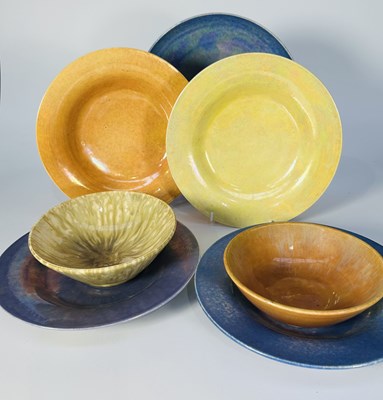 Lot 195 - A miscellaneous collection of Ruskin pottery...