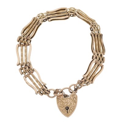 Lot 77 - An early 20th century 9ct gold bracelet