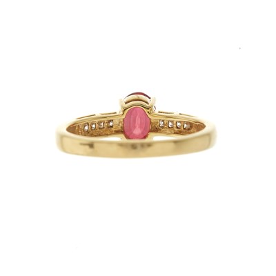 Lot 153 - An 18ct gold ruby single-stone dress ring,...