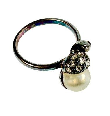 Lot 410 - An early 20th century pearl and rose-cut diamond acorn ring