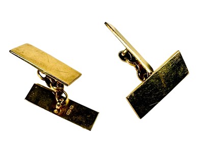 Lot 444 - A pair of 9ct gold cufflinks