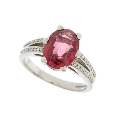 Lot 161 - An 18ct gold red spinel single-stone dress...