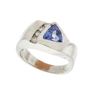 Lot 165 - A 14ct gold tanzanite dress ring, with...