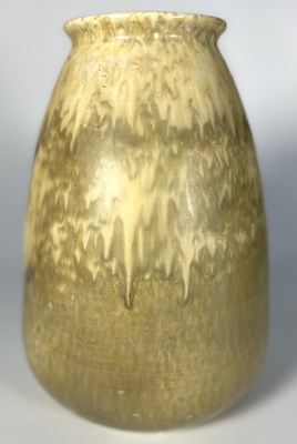 Lot 183 - A large Ruskin crystalline vase in ivory...