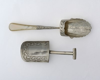 Lot 179 - A George III silver novelty caddy spoon, by...