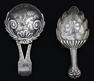Lot 182 - A George III silver caddy spoon, by Ledsam &...