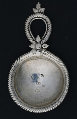 Lot 297 - A George III silver caddy spoon, by Samuel...