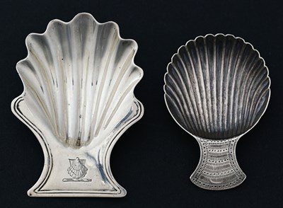 Lot 207 - A George III silver caddy spoon, by George...