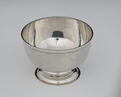 Lot 97 - A George II silver bowl, by William Gwillam,...