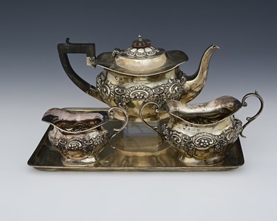 Lot 324 - An Edwardian silver three-piece tea set, by...