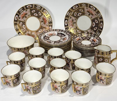 Lot 103 - A Royal Albert Imari style part tea service in...