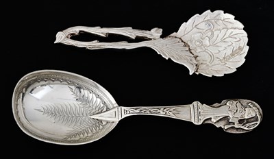 Lot 194 - A Victorian silver Aesthetic style caddy spoon,...