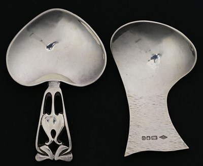 Lot 203 - A Modernist silver caddy spoon, by Graham...