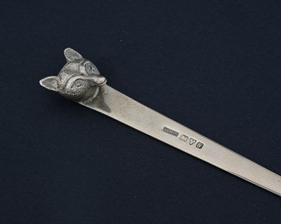 Lot 100 - Asprey London, a George V silver paper knife...