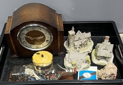 Lot 33 - A collection of items, to include: Lilliput...