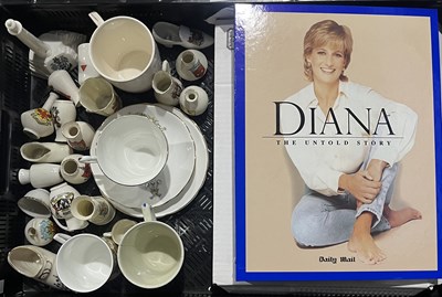 Lot 119 - A collection of crested and royal...