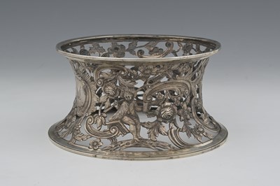 Lot 110 - Ireland, an Edwardian Irish silver dish ring,...