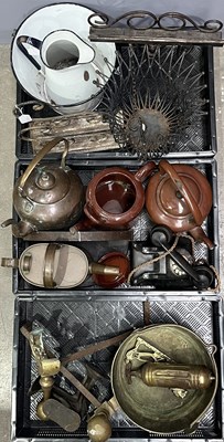 Lot 35 - A large collection of metalware to include:...